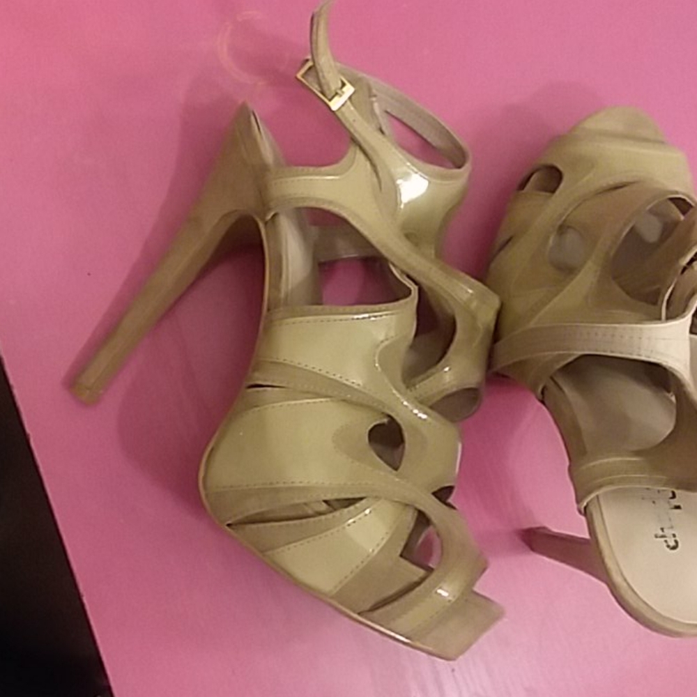 Shoes/ Heels
